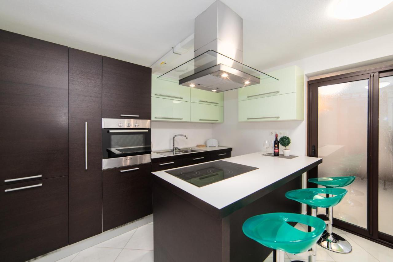 Villa Jadranka Apartments Tucepi Ngoại thất bức ảnh