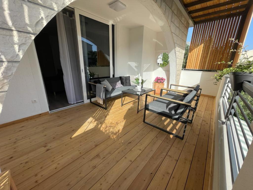 Villa Jadranka Apartments Tucepi Ngoại thất bức ảnh