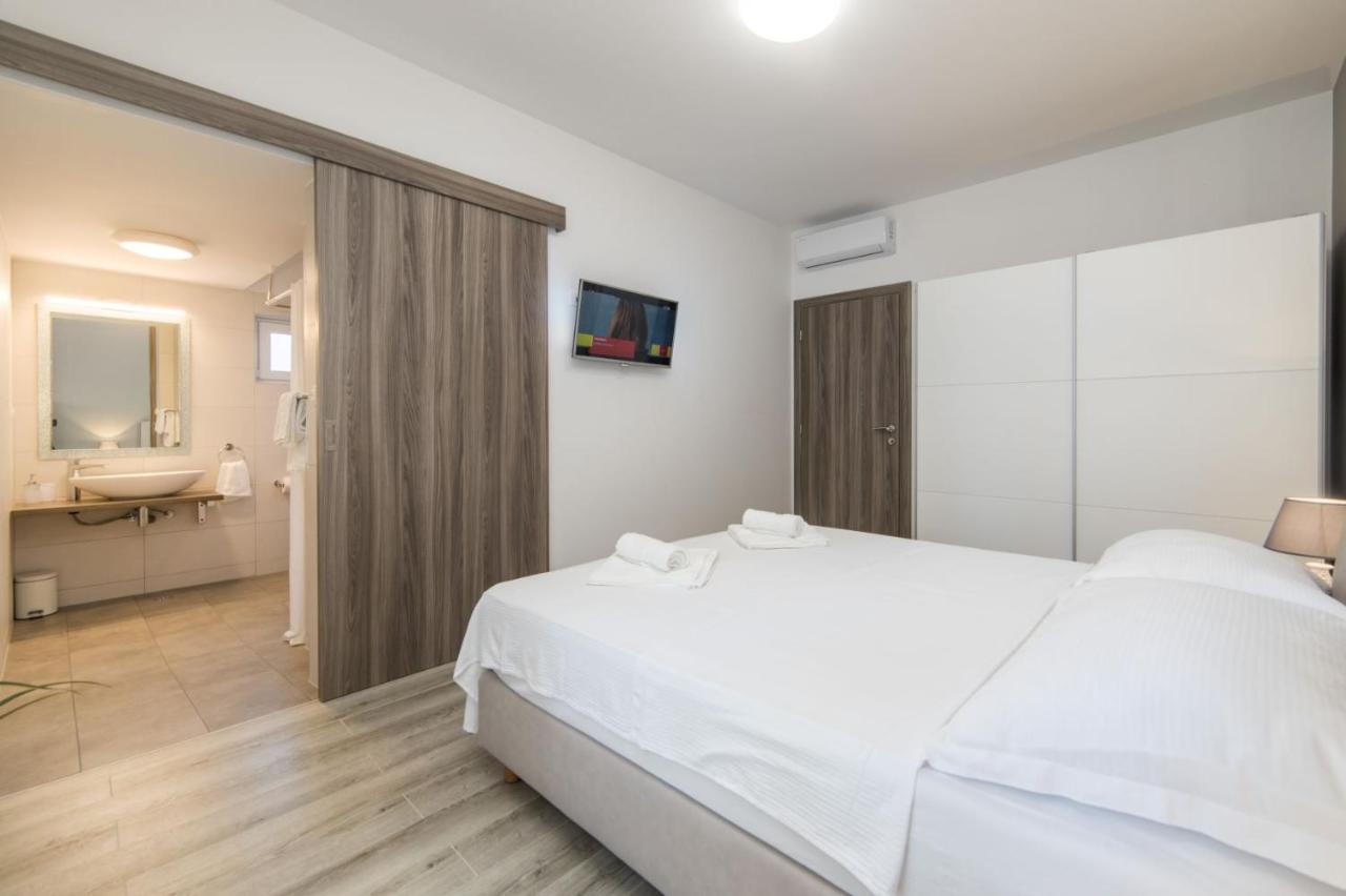 Villa Jadranka Apartments Tucepi Ngoại thất bức ảnh