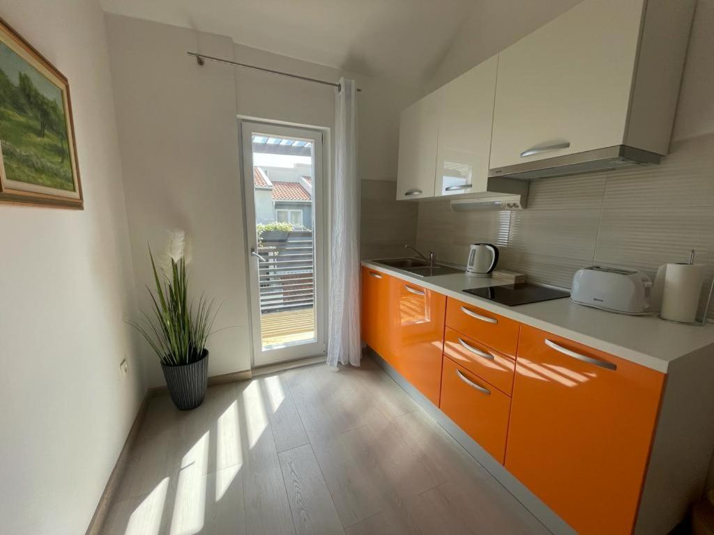 Villa Jadranka Apartments Tucepi Ngoại thất bức ảnh